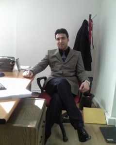 n703229649 1164701 5693 239x300 Hakkında